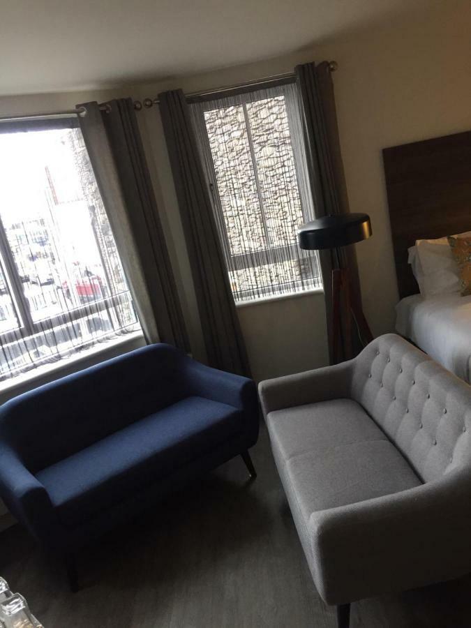 Base Dingle Hotel Ngoại thất bức ảnh
